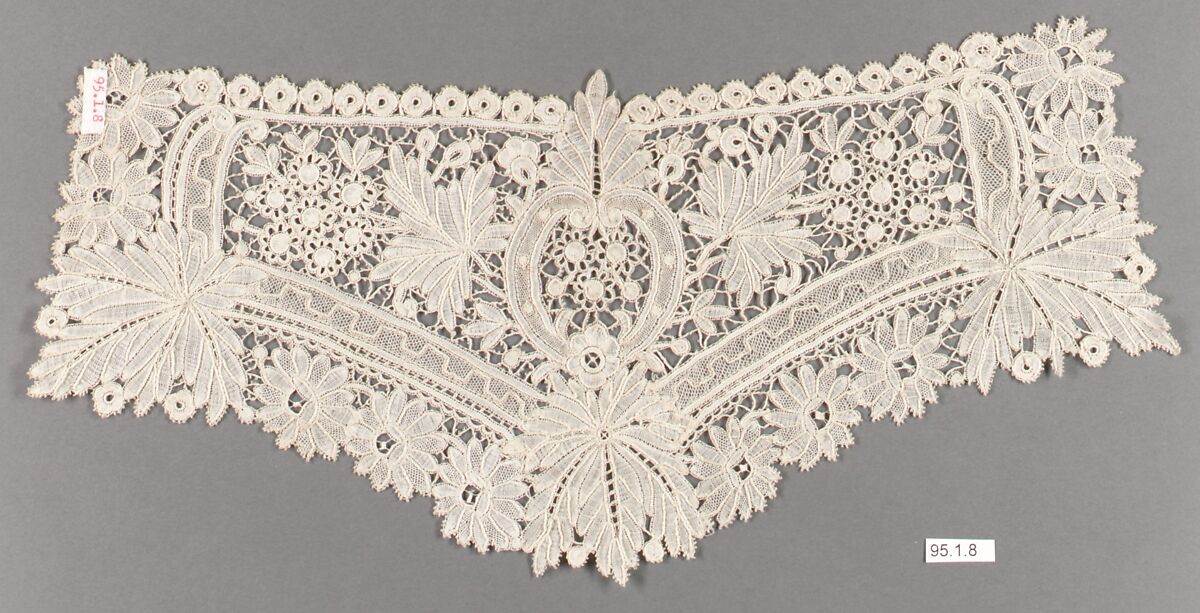 Cuffs (2), Bobbin lace, Duchesse lace, Belgian, Brussels 