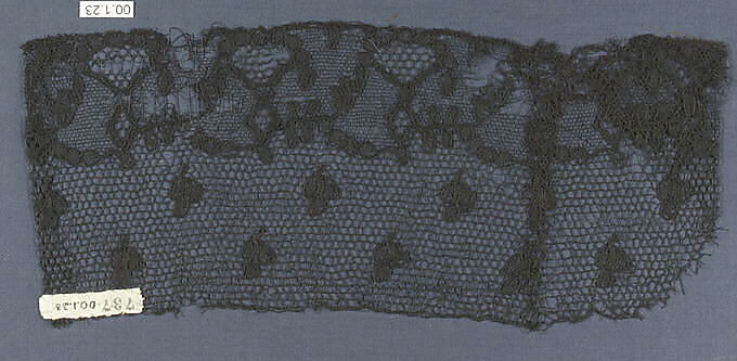 Fragment, Silk, bobbin lace, French, Chantilly 