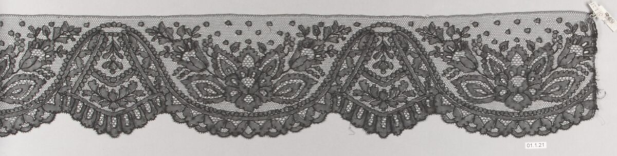 Border or flounce, Bobbin lace, Chantilly lace, French