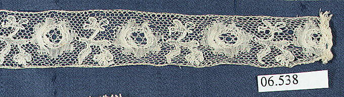 Fragment, Bobbin lace, British, Buckinghamshire 