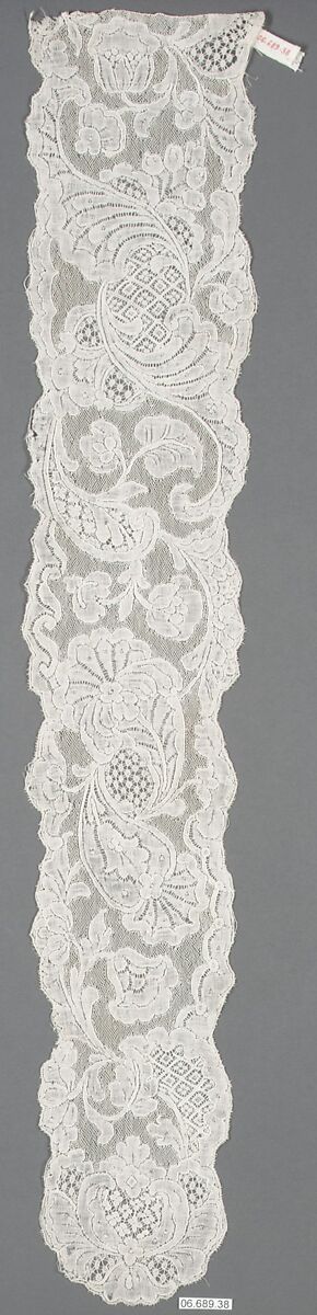 Lappet (one of a pair), Bobbin lace, Flemish, Mechlin 