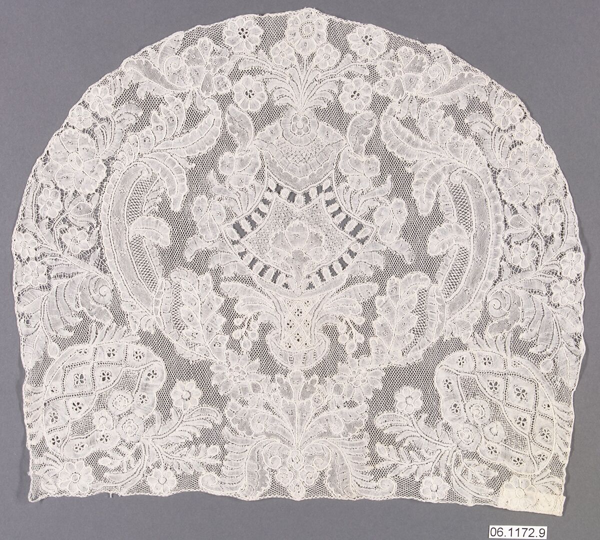 Cap crown (fond de bonnet), Bobbin lace, Flemish, Brussels 