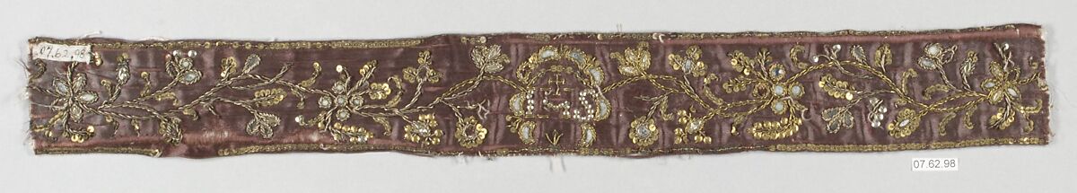 Strip, Silk on silk, Spanish