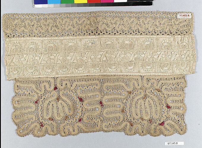 Cuff, Linen and silk, bobbin lace, Hungarian 