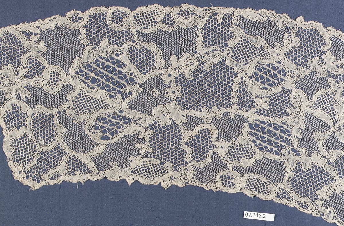 Fragment, Bobbin lace, British, Buckinghamshire