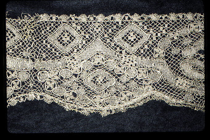 Cuff for a rochet, Bobbin lace, French 