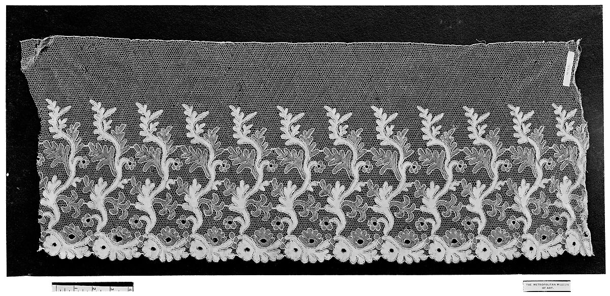 Piece, Silk, bobbin lace, French or Spanish