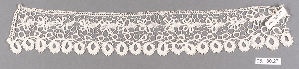 Fragment, Bobbin lace, British, Honiton 