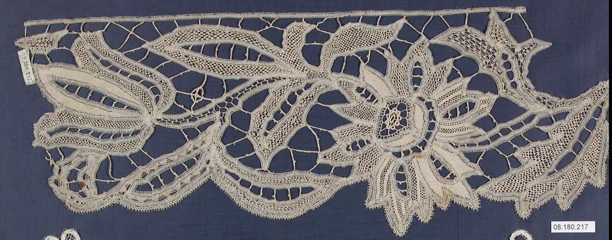 Fragment, Bobbin lace, French