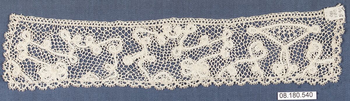 Cuff, Bobbin lace, Italian