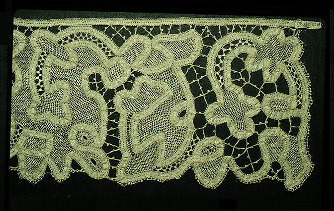 Fragment, Bobbin lace, Italian