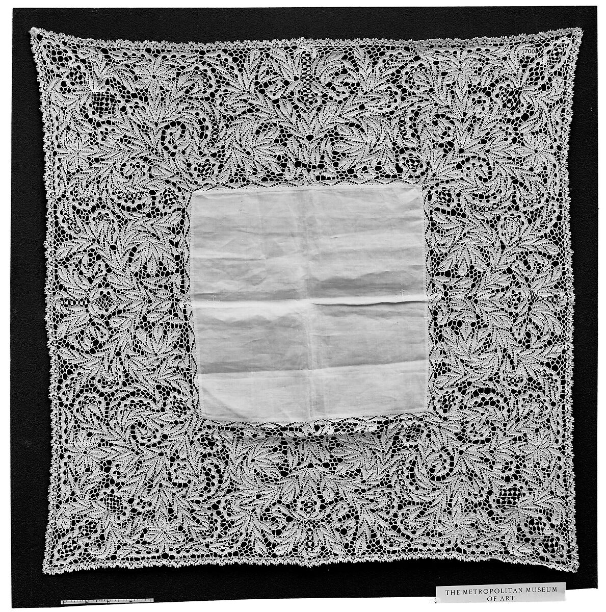 Chalice veil, Bobbin lace, Italian, Milan 