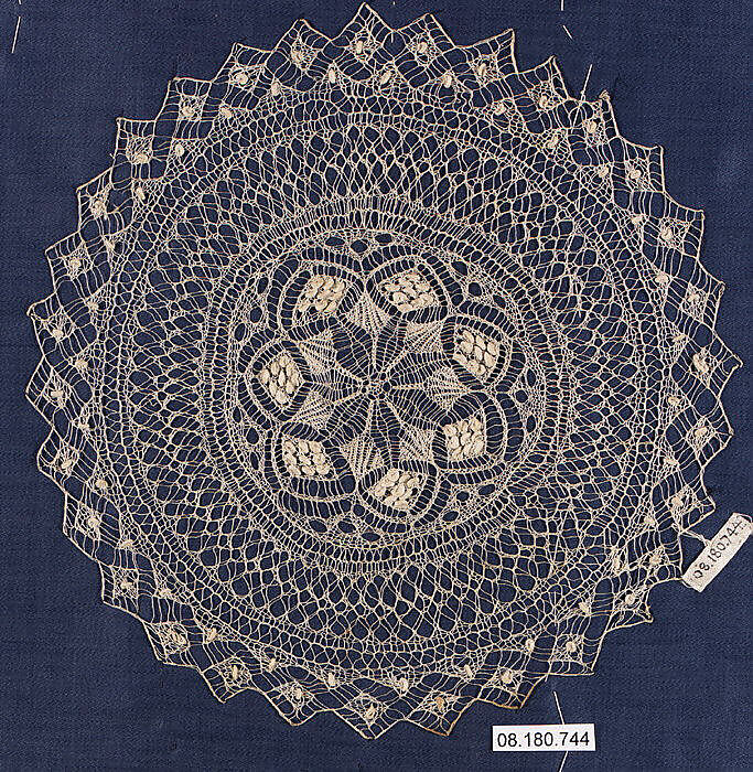 Doily, Knitted lace, Paraguayan 