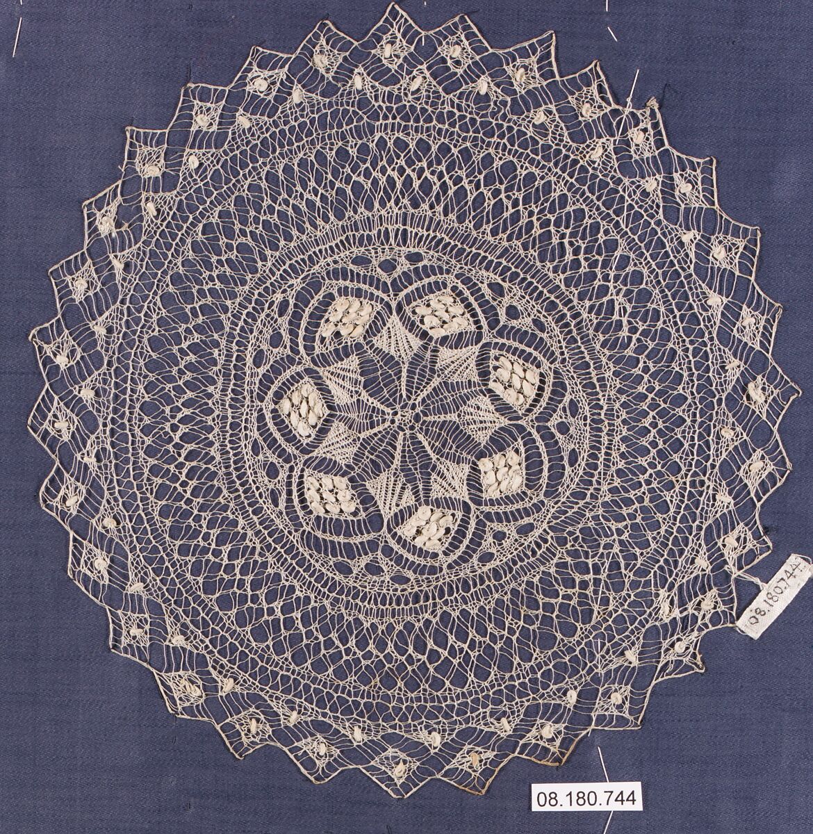 Doily, Knitted lace, Paraguayan