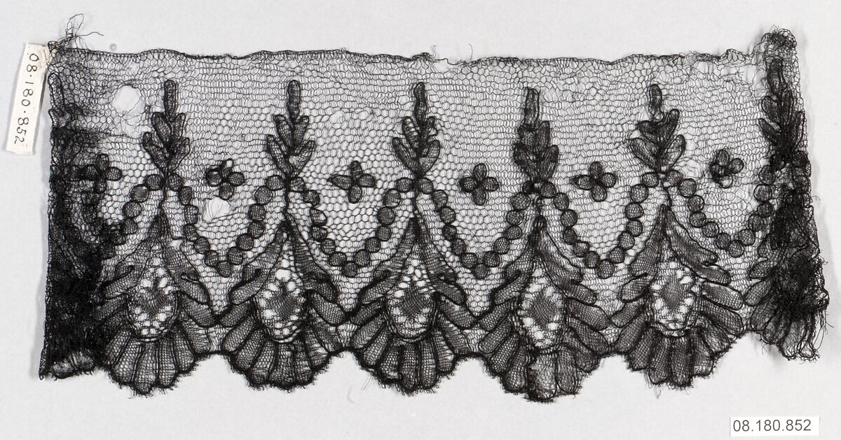 Fragment, Bobbin lace, French, Chantilly 