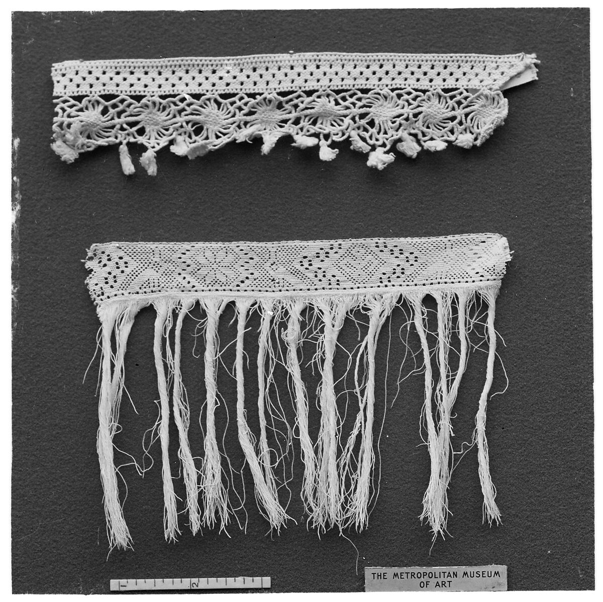 Fragment, Needle lace, punto di Ragusa, Italian