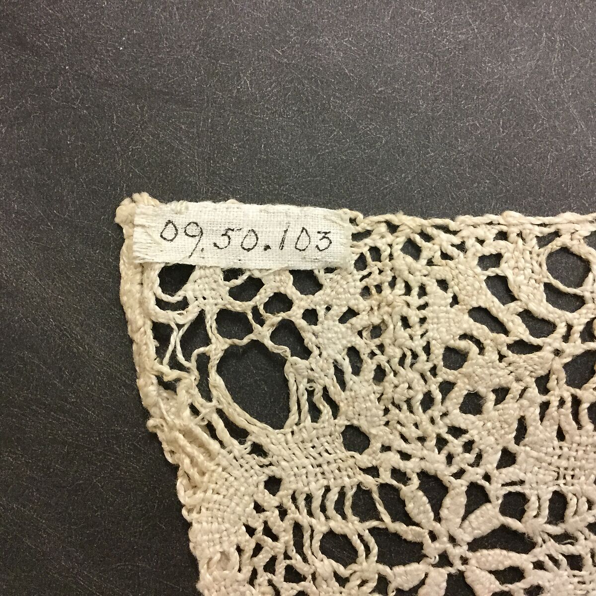 Fragment, Bobbin lace, Italian