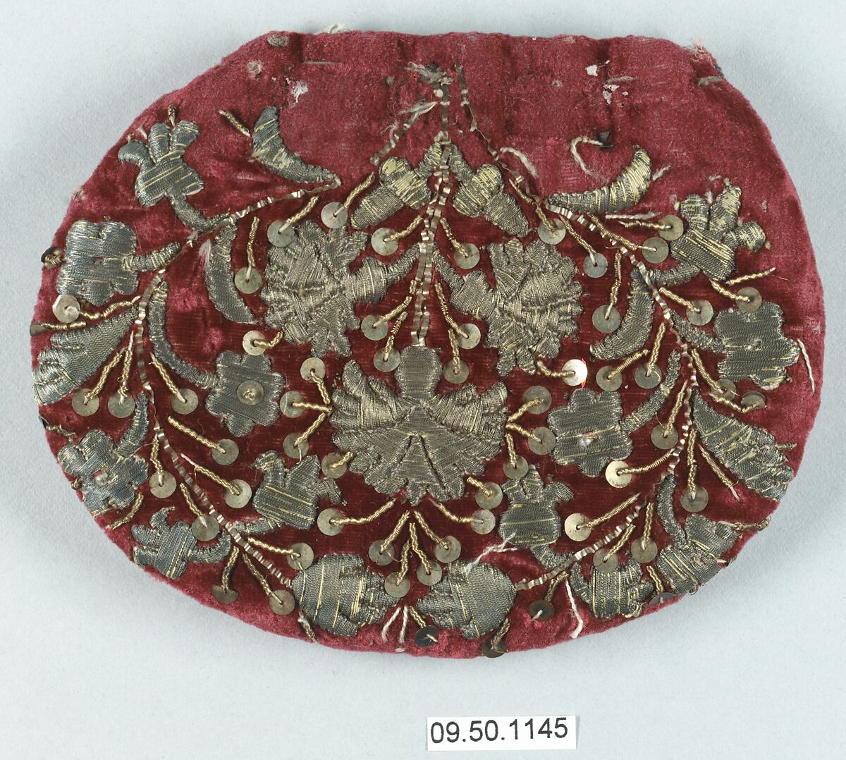 Cap crown, Metal thread on velvet, Southern German 