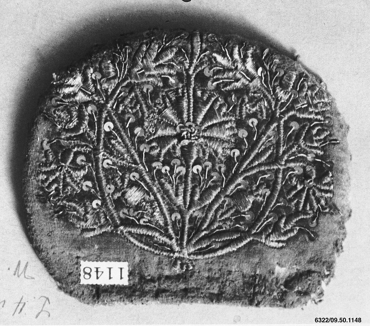 Cap crown, Velvet and metal thread, Southern German