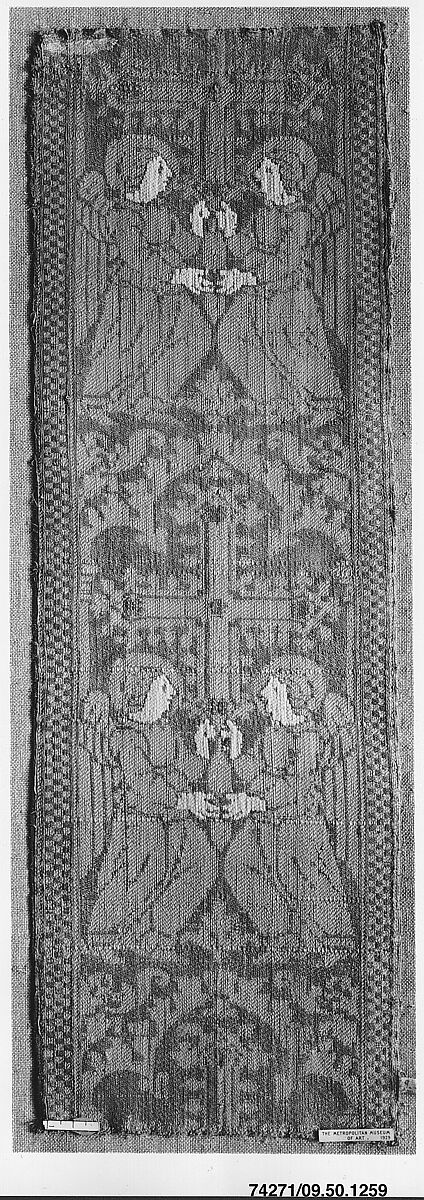 Fragment of orphrey, Silk and linen, Italian 