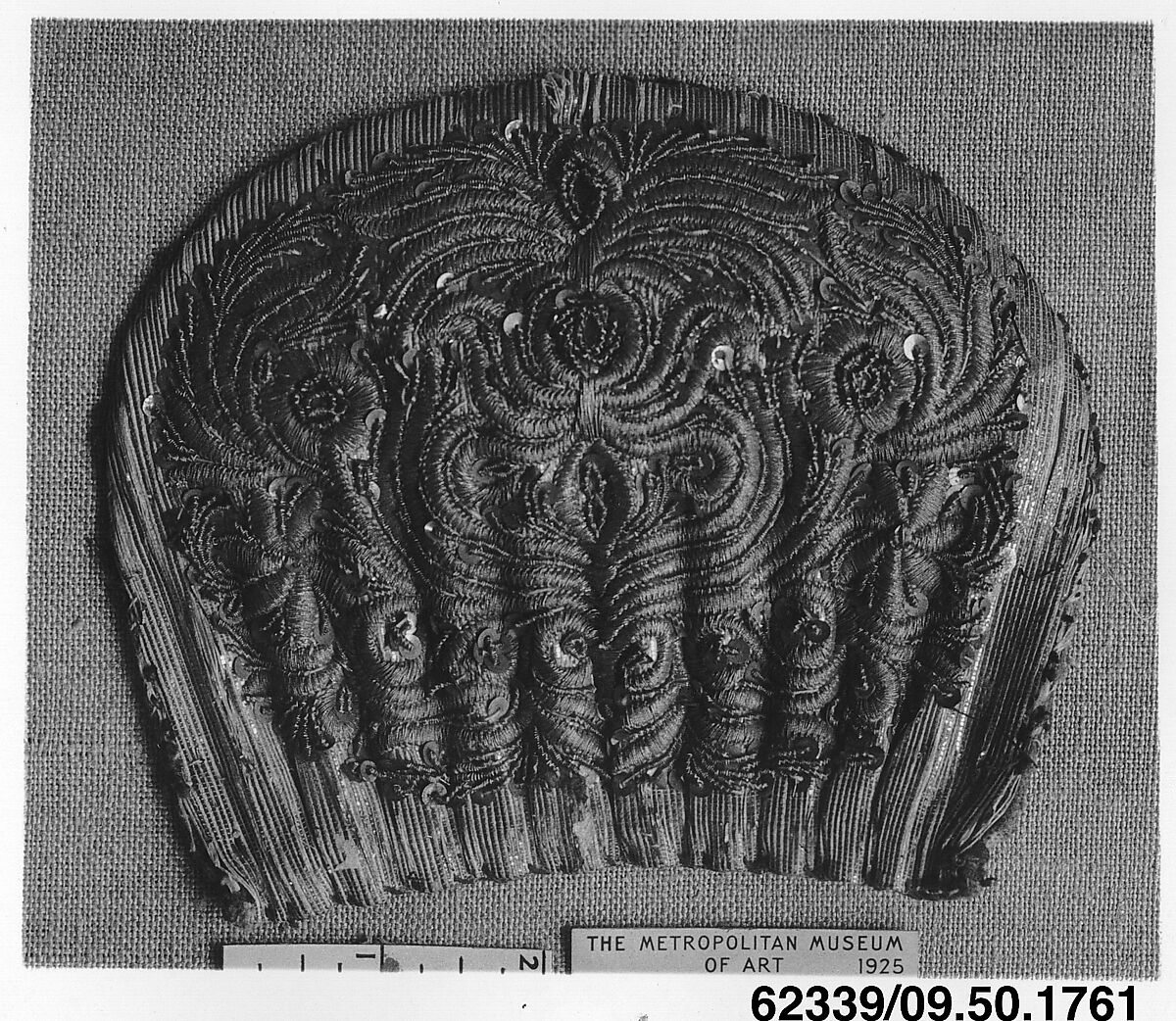 Cap crown, Metal thread, German