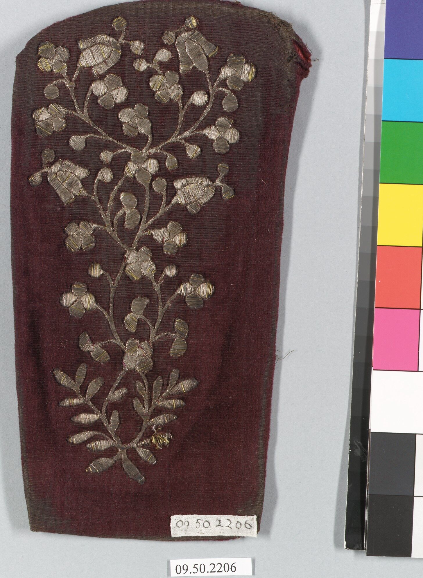 Plastron (?), Metal thread on velvet, German