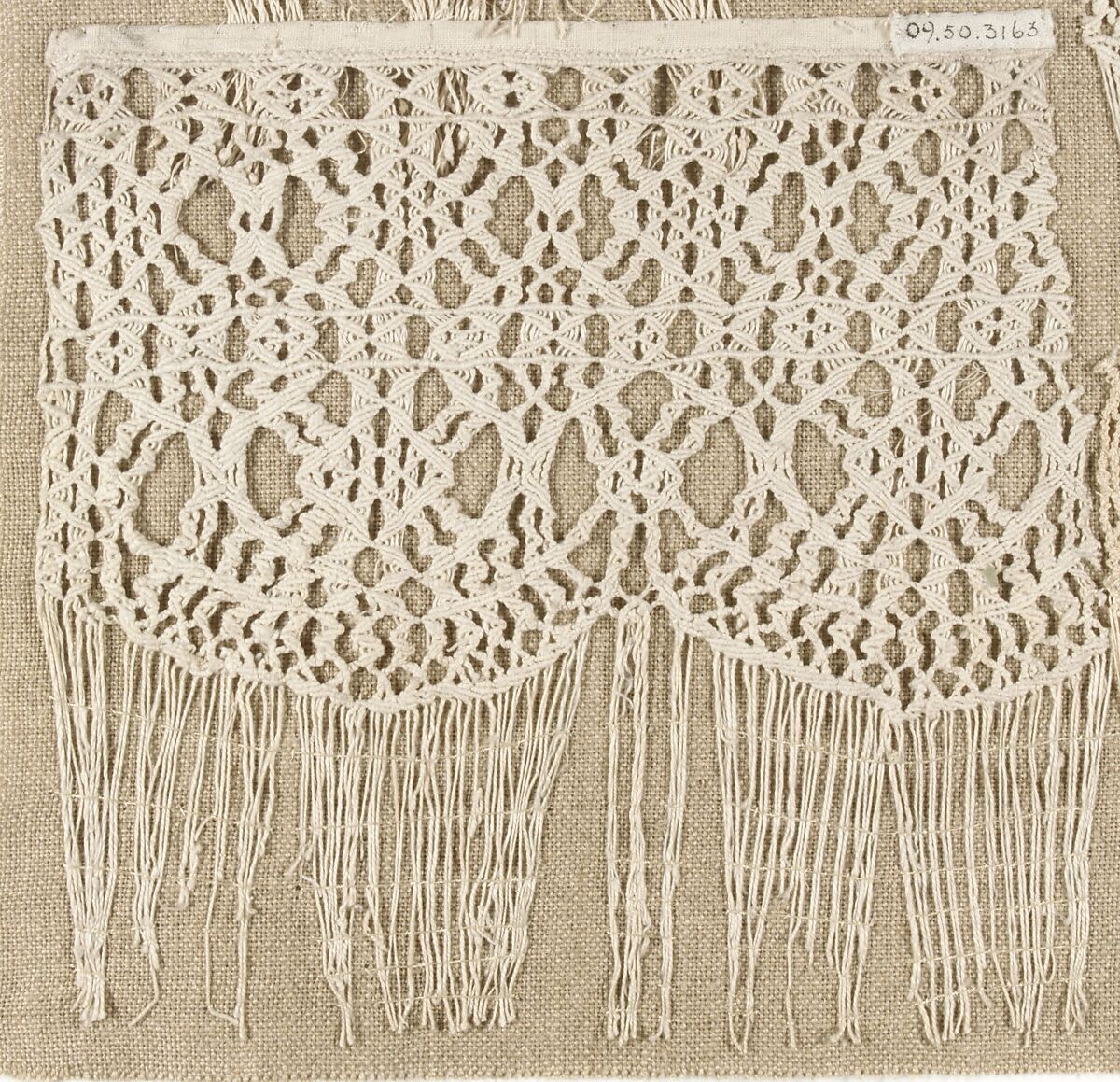 Fragment, Macramé, German