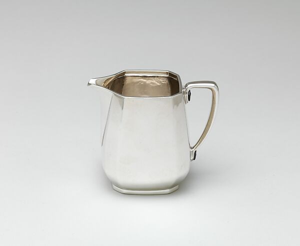 Cream jug