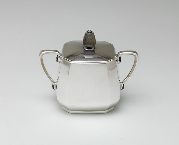 Covered sugar bowl, Tiffany &amp; Co. (1837–present), Silver, American 