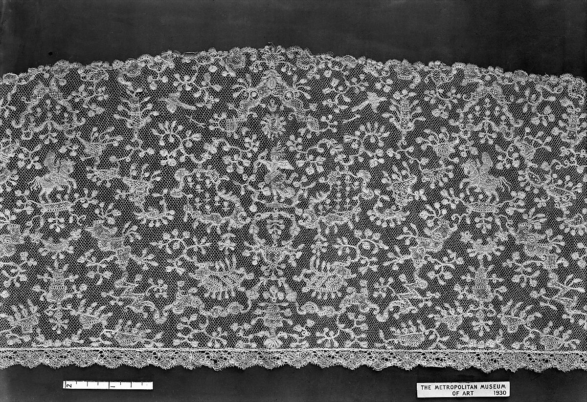 Headdress (Fontange), Bobbin lace, Brussels lace, point d'Angleterre, possibly Flemish 