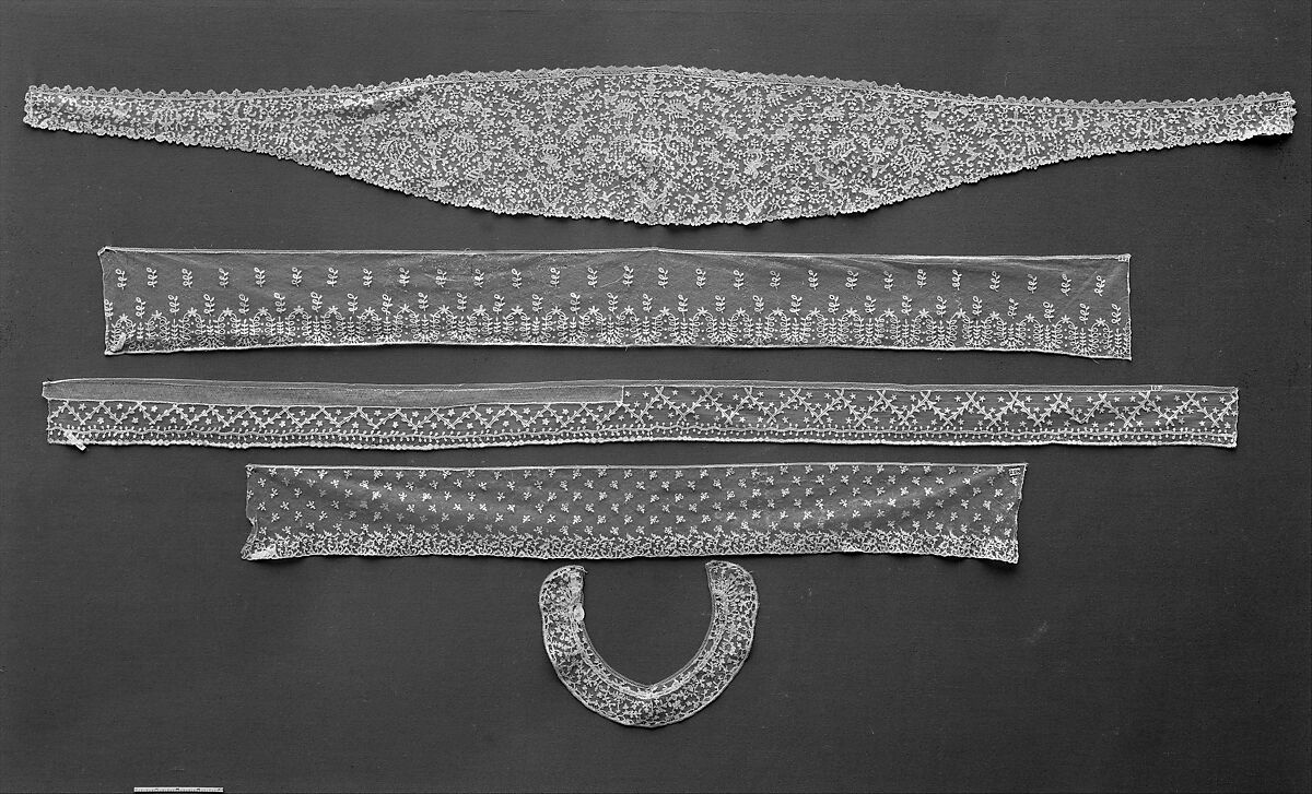 Headdress (Fontange), Bobbin lace, Brussels lace, point d'Angleterre, possibly Flemish