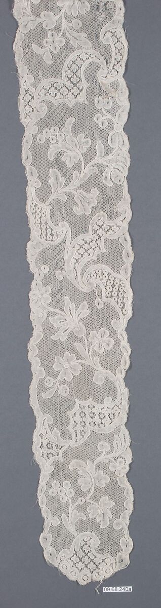 Lappet (one of a pair), Bobbin lace, Flemish, Mechlin