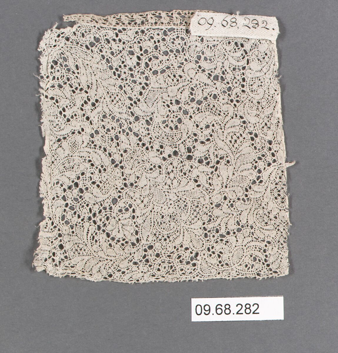 Fragments, Bobbin lace, Flemish