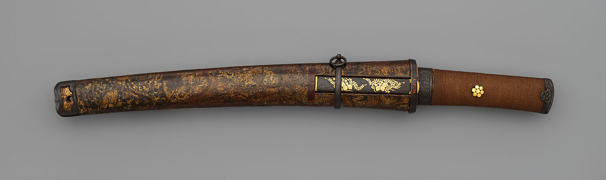 Blade and Mounting for a Dagger (Tantō), Steel, wood, lacquer,   rayskin (samé), thread, copper, copper-gold alloy (shakudō), horn, Japanese