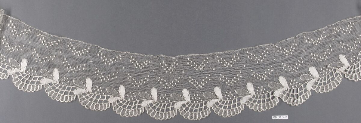 Silk bobbin lace edging, Bobbin lace, Spanish
