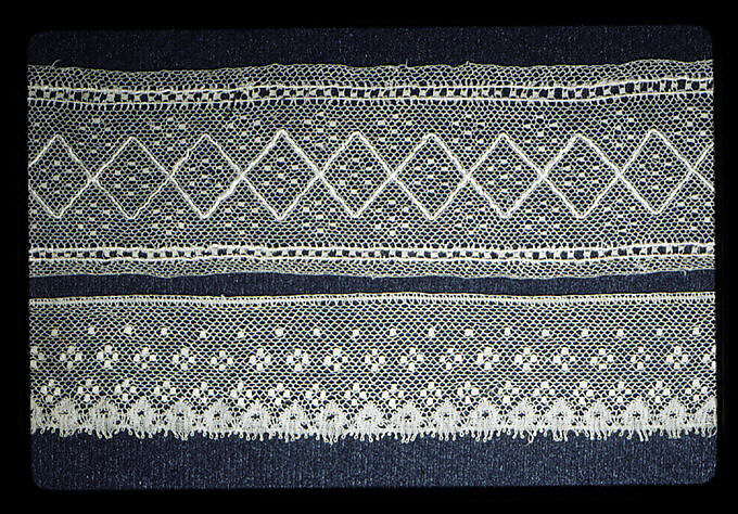 Fragment, Bobbin lace, British, Buckinghamshire 