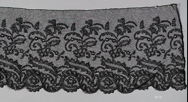 Silk Chantilly Lace Trim