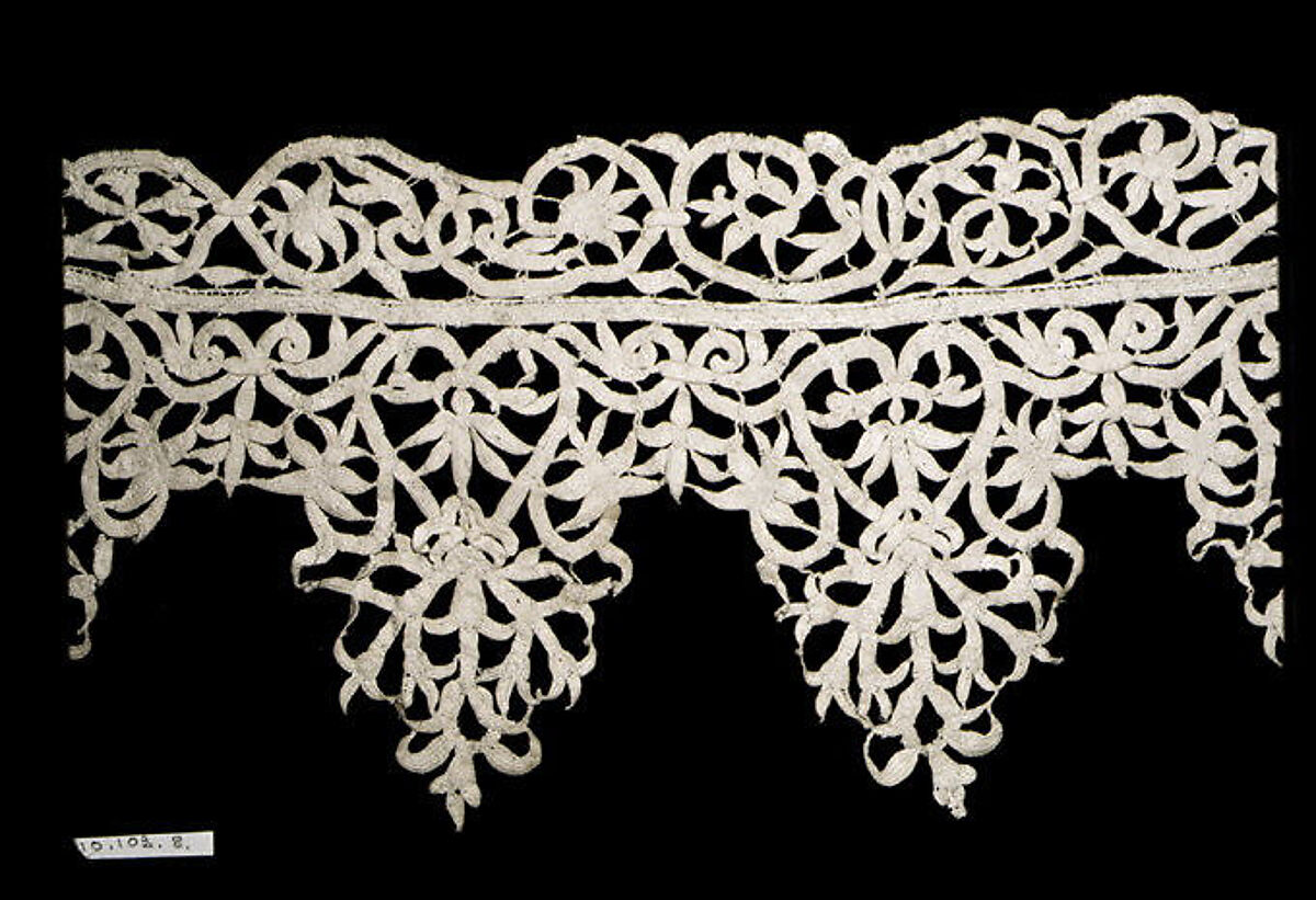 Collar, Bobbin lace, Italian