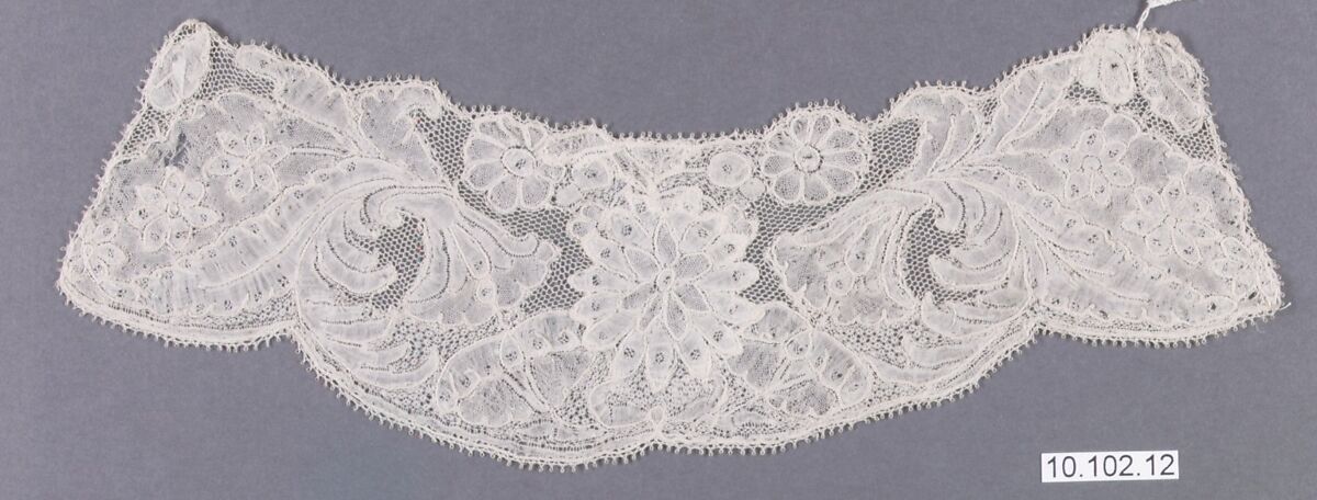 Flounce, Bobbin lace, point d'Angleterre, Flemish