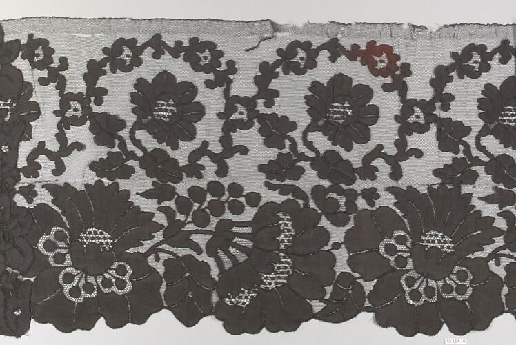 Fragment of flounce