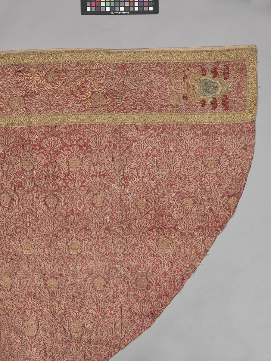 Cope made for Antonio Barberini (1607-1671), Grand Prior of Rome in the Order of Saint John and the Knights of Malta, Embroidery in silk and metal thread, on lampas with four pattern wefts tied in twill weave, with applied gold fringes, Italian