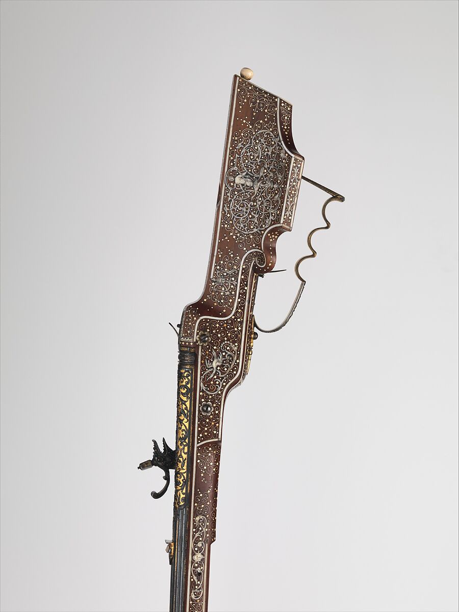 Wheellock Rifle, Caspar Spät (German, Munich, ca. 1611–1691), Steel, gold, fruitwood, staghorn, bone, German, Munich and Augsburg