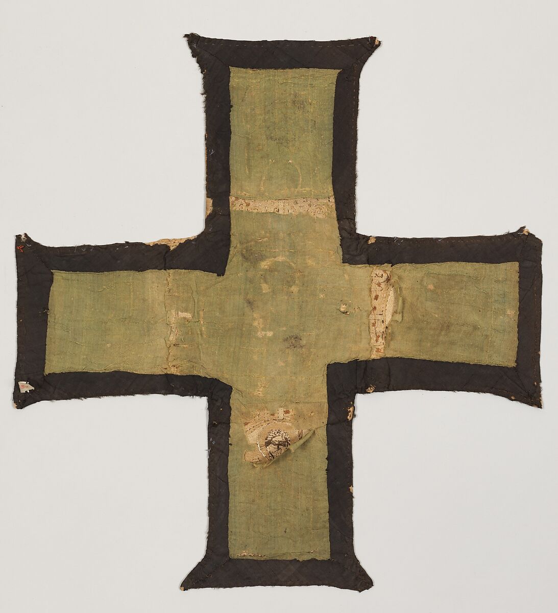 Chalice cover, Silk and metal thread embroidery on a foundation of silk satin backed with linen plain weave, Georgian, Abkhasia