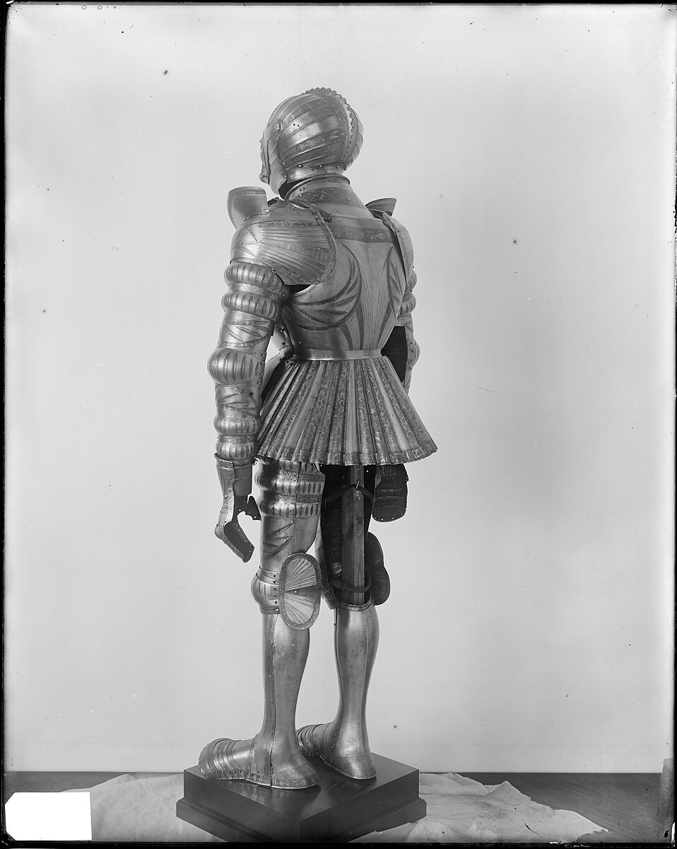 Armor, Helmet attributed to Kolman Helmschmid (German, Augsburg 1471–1532), Steel, gold, leather, German, Augsburg and Landshut