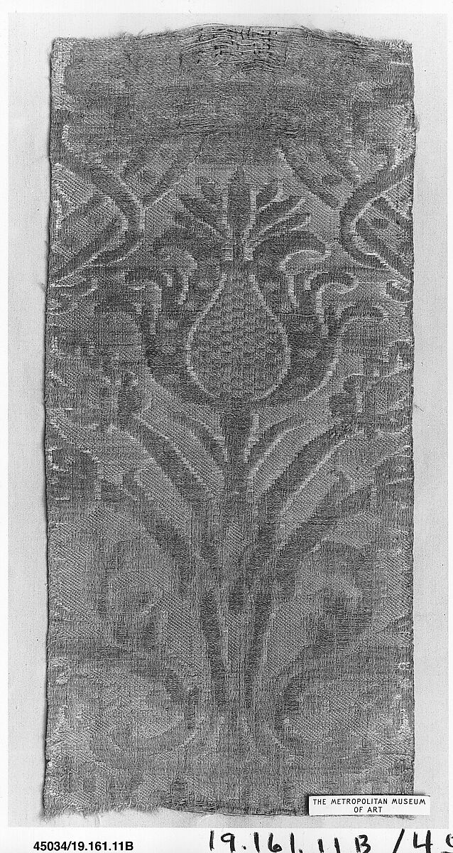 Fragment, Silk and linen, Spanish or Italian