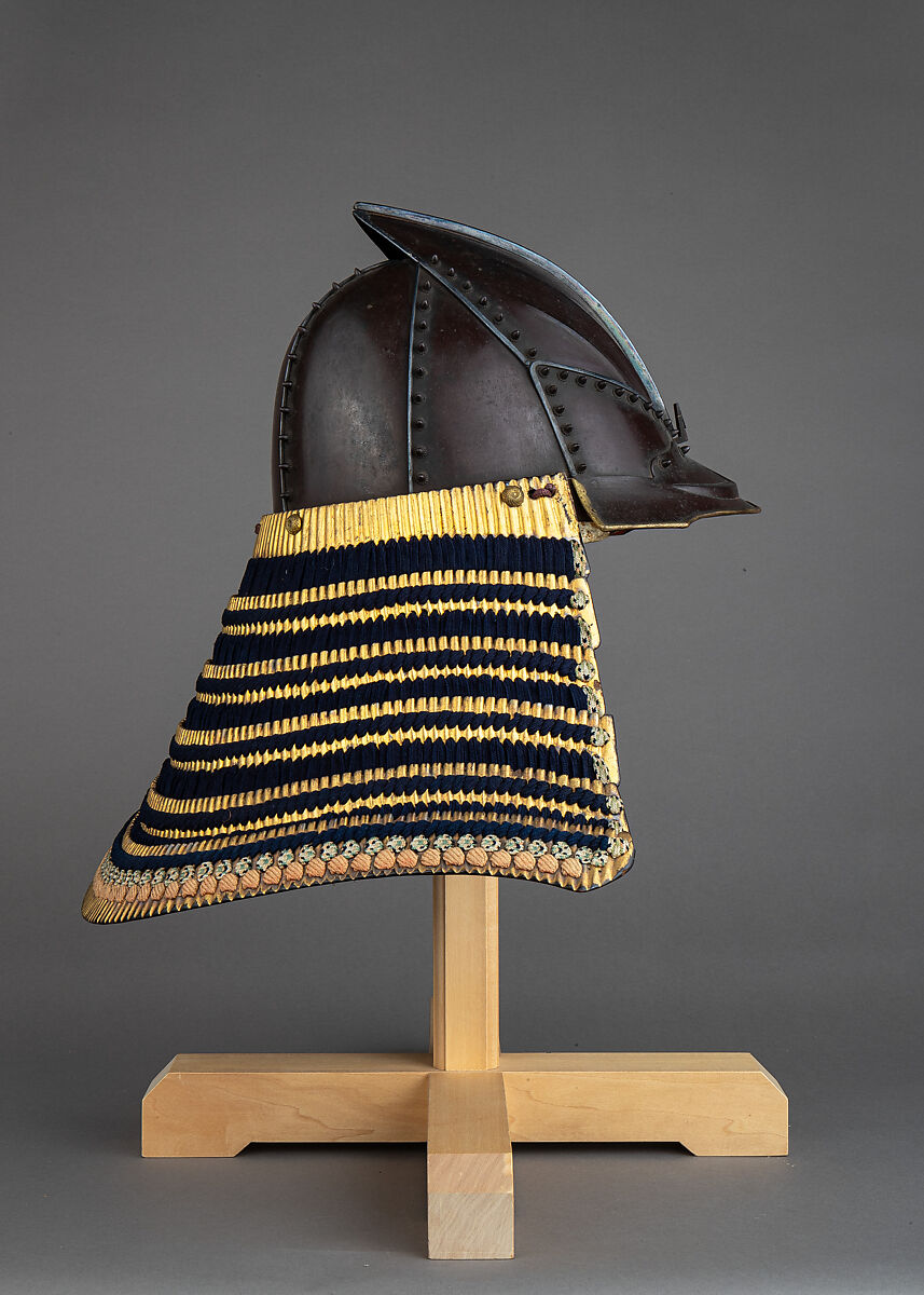 Helmet (<i>Kabuto</i>), Iron, textile, lacquer, gilt bronze, Japanese