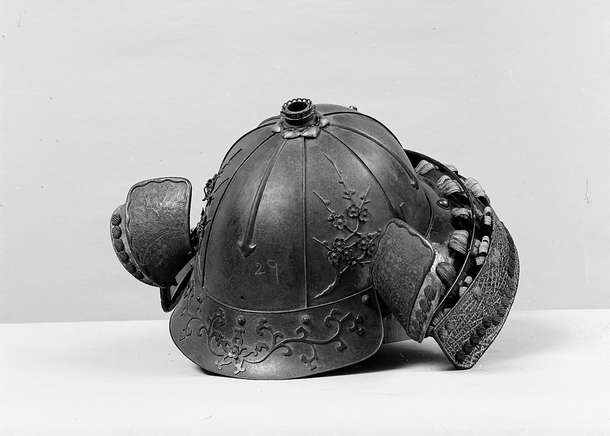 Helmet (Kabuto), Iron, leather, lacquer, Japanese 