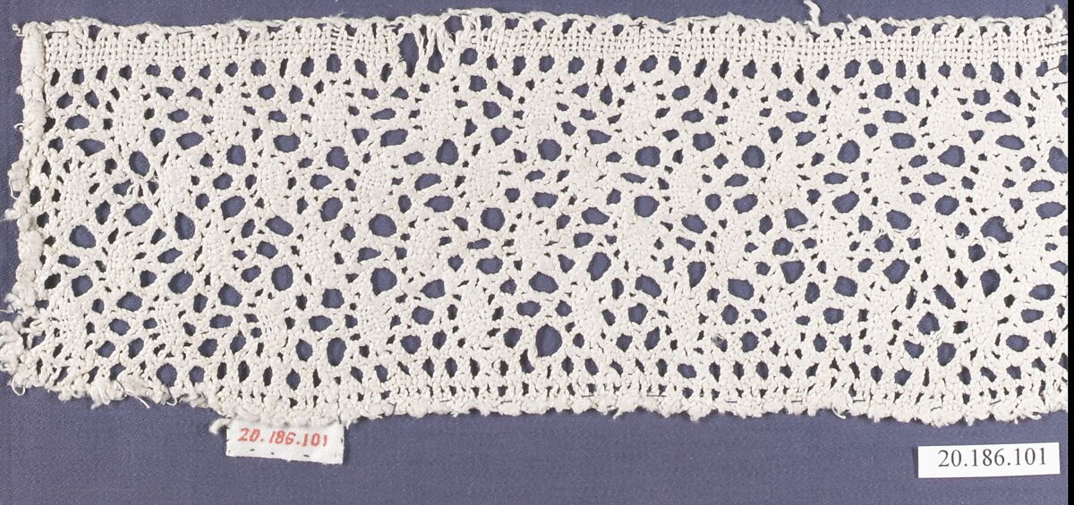 Strip, Bobbin lace, Italian, Tuscany
