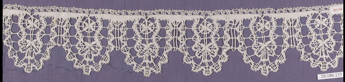 Strip, Bobbin lace, Italian, Genoa