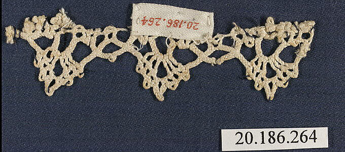 Fragment of edging, Bobbin lace, Italian, Venice 